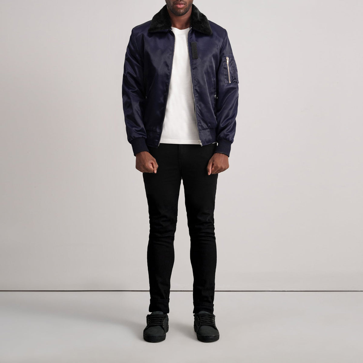 
Close-Up Detail of Removable faux fur collar & Zipper Hardware on Clyde B-15 Blue Bomber Jacket