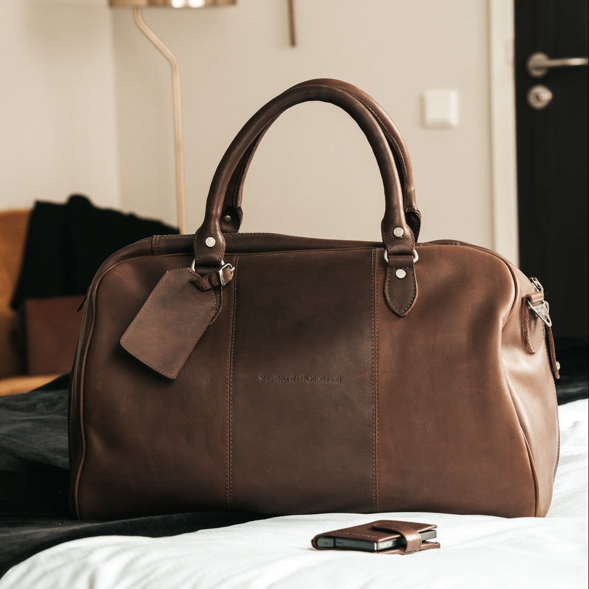 Liam Full-Grain Leather Weekender Bag – alternate product view 2